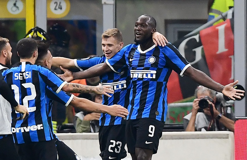 Lukaku ghi bàn ở derby Milan và khởi đầu hoàn hảo 4 mùa liên tiếp Lukaku ghi bàn ở derby Milan và khởi đầu hoàn hảo 4 mùa liên tiếp