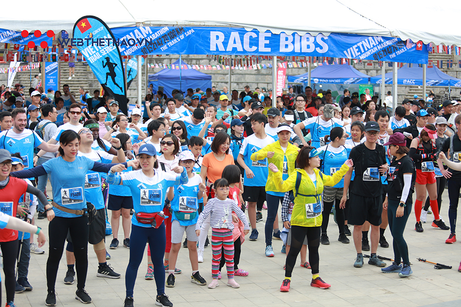 “Biển người xanh” VĐV Vietnam Mountain Marathon 2019 khiến thị trấn Sa Pa náo nhiệt “Biển người xanh” VĐV Vietnam Mountain Marathon 2019 khiến thị trấn Sa Pa náo nhiệt
