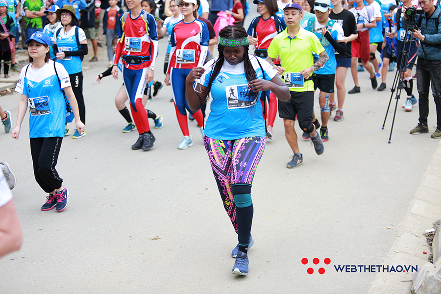 “Biển người xanh” VĐV Vietnam Mountain Marathon 2019 khiến thị trấn Sa Pa náo nhiệt “Biển người xanh” VĐV Vietnam Mountain Marathon 2019 khiến thị trấn Sa Pa náo nhiệt