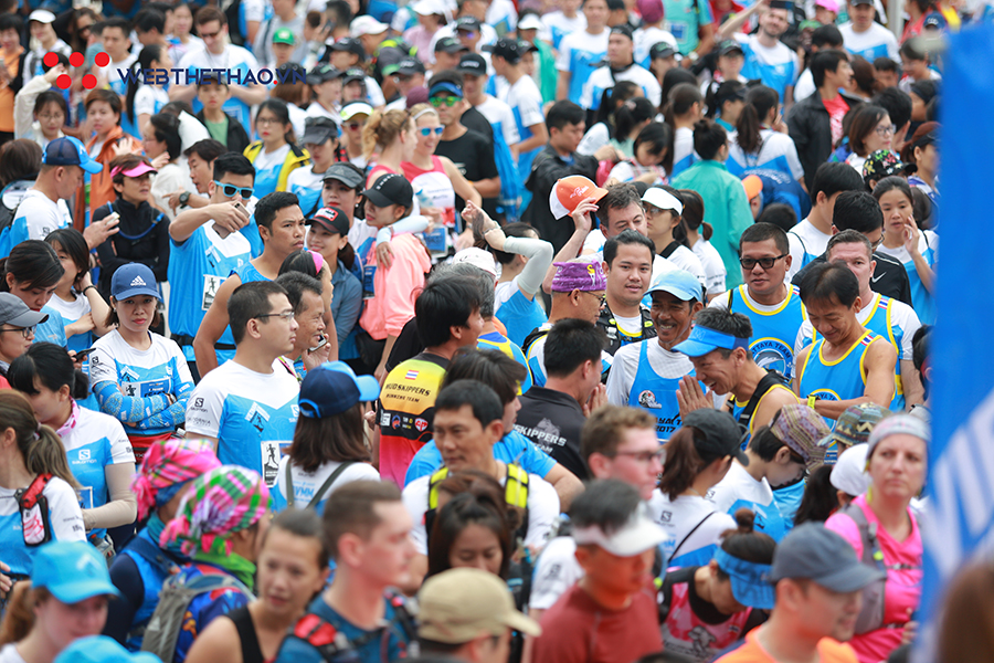 “Biển người xanh” VĐV Vietnam Mountain Marathon 2019 khiến thị trấn Sa Pa náo nhiệt “Biển người xanh” VĐV Vietnam Mountain Marathon 2019 khiến thị trấn Sa Pa náo nhiệt