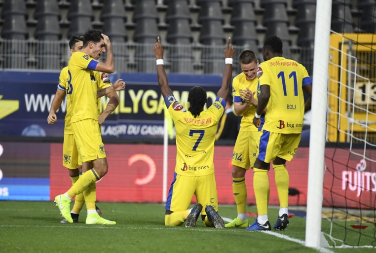 Không Công Phượng, Sint-Truiden thắng tưng bừng Sporting Charleroi
