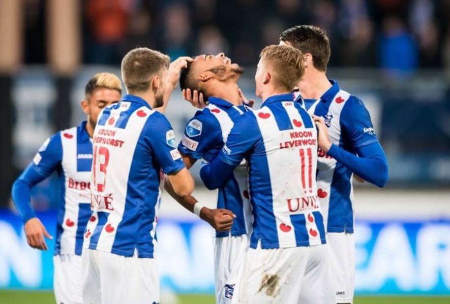 Lịch thi đấu bóng đá Hà Lan hôm nay 22/9: Heerenveen vs Utrecht