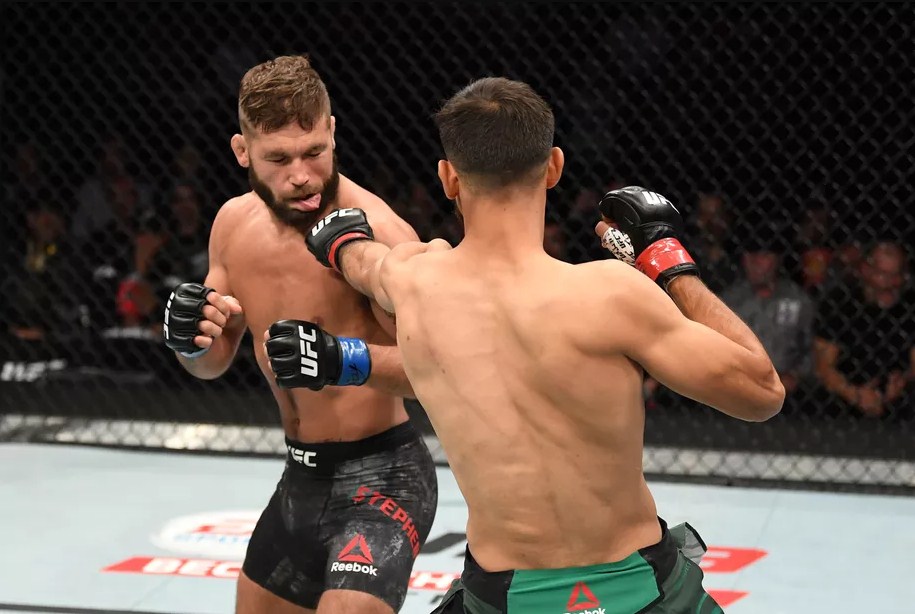 UFC Fight Night 159: Yair Rodriguez vs Jeremy Stephens kết thúc đầy đáng tiếc