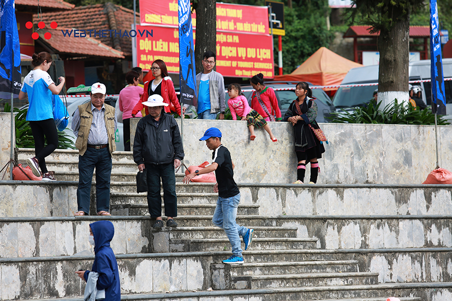 “Dáng đi xác sống” - đặc sản thương hiệu của Vietnam Mountain Marathon “Dáng đi xác sống” - đặc sản thương hiệu của Vietnam Mountain Marathon