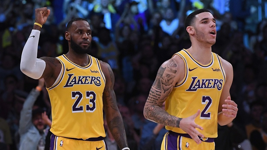 Lonzo Ball: LeBron James là người thầy của tôi tại Lakers