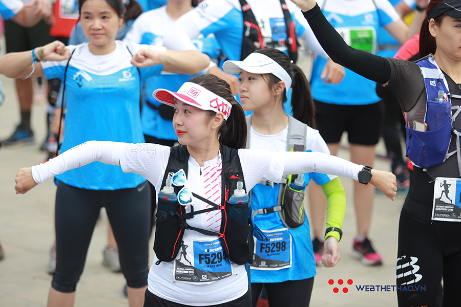 Vietnam Mountain Marathon 2019 rực rỡ hơn nhờ vẻ đẹp của những giai nhân chạy