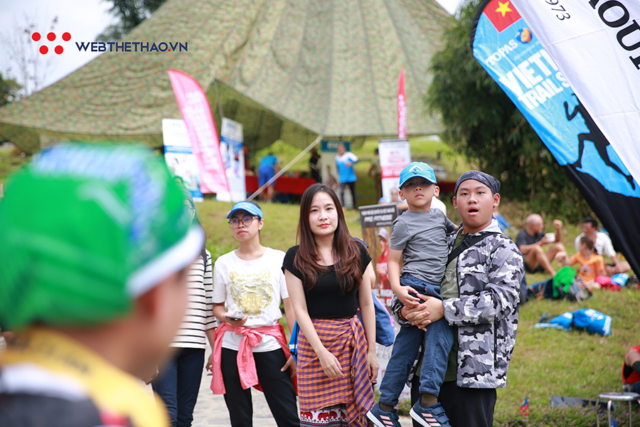 Vietnam Mountain Marathon 2019 rực rỡ hơn nhờ vẻ đẹp của những giai nhân chạy