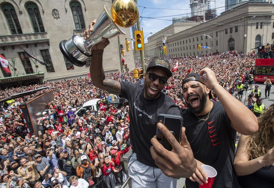 Kawhi Leonard thật ra vẫn muốn ở lại Toronto Raptors