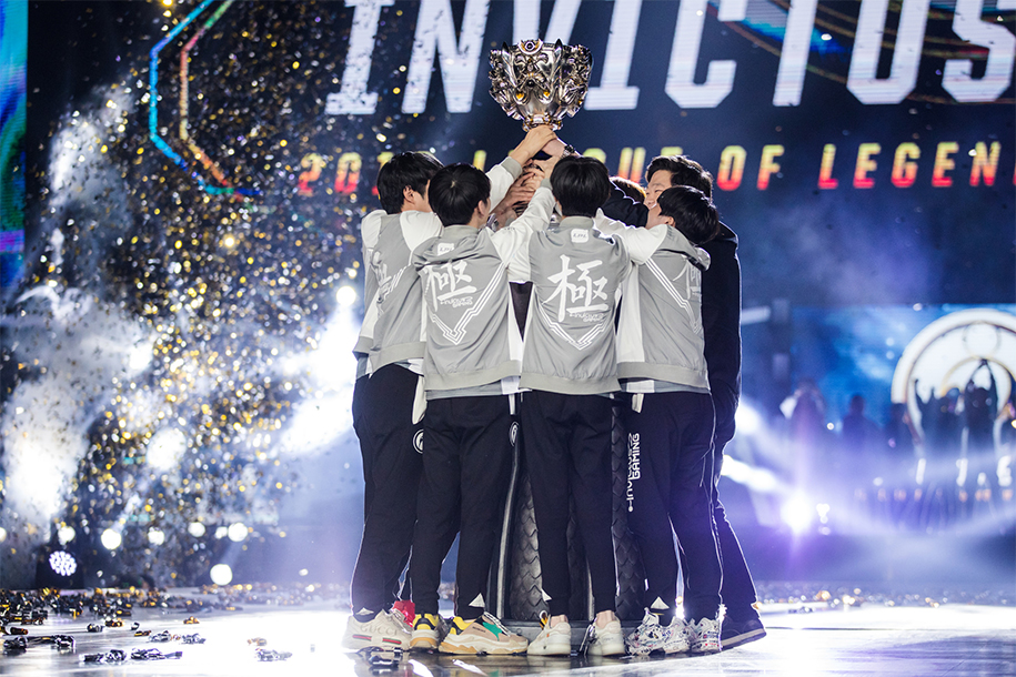 Các đội tuyển CKTG 2019: Invictous Gaming - Ngai vàng khó giữ