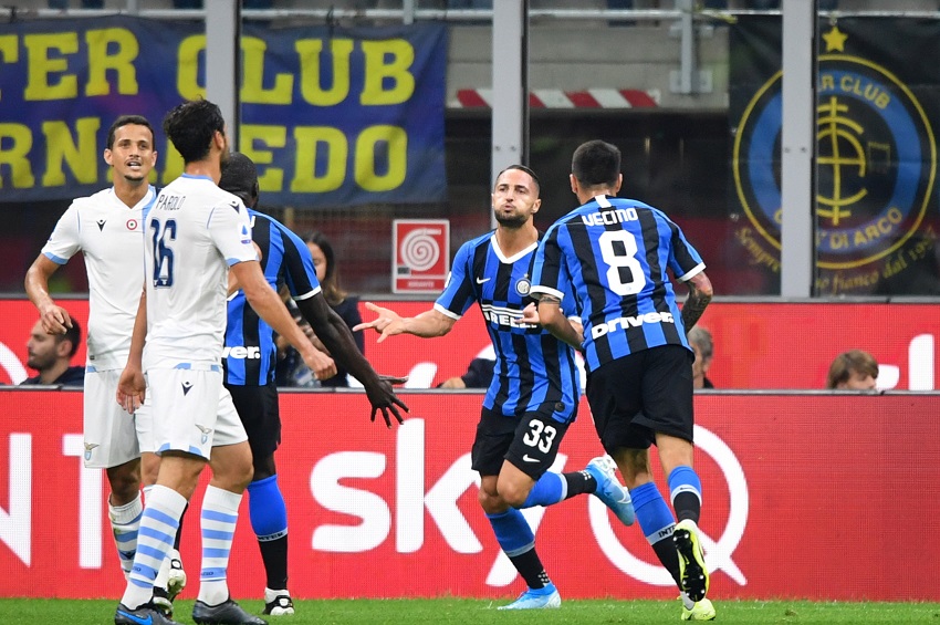 Inter đánh bại Lazio và Conte đi vào lịch sử Serie A