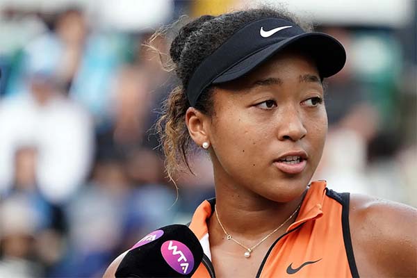 Naomi Osaka bị chính người Nhật phân biệt chủng tộc và phản ứng cực chất