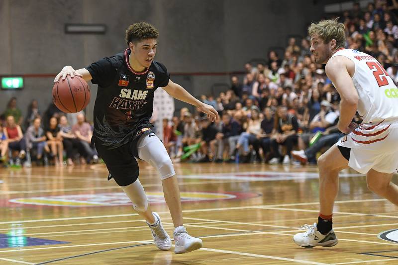 LaMelo Ball chưa đánh NBA đã được Nike để mắt