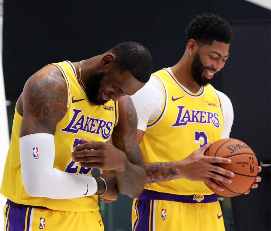 NBA Media Day 2019: Nghe LeBron James chia sẻ về LA Lakers và tuyển Mỹ NBA Media Day 2019: Nghe LeBron James chia sẻ về LA Lakers và tuyển Mỹ