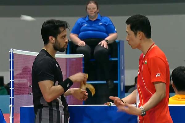 Kết quả cầu lông hôm nay: Kento Momota thắng do đối thủ tự sát