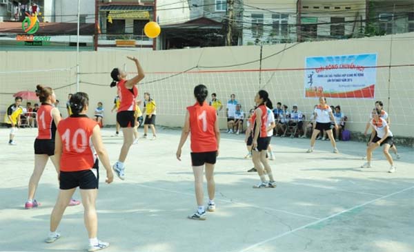 C&aacute;ch đ&aacute;nh v&agrave; kỹ thuật đập b&oacute;ng chuyền hơi cơ bản