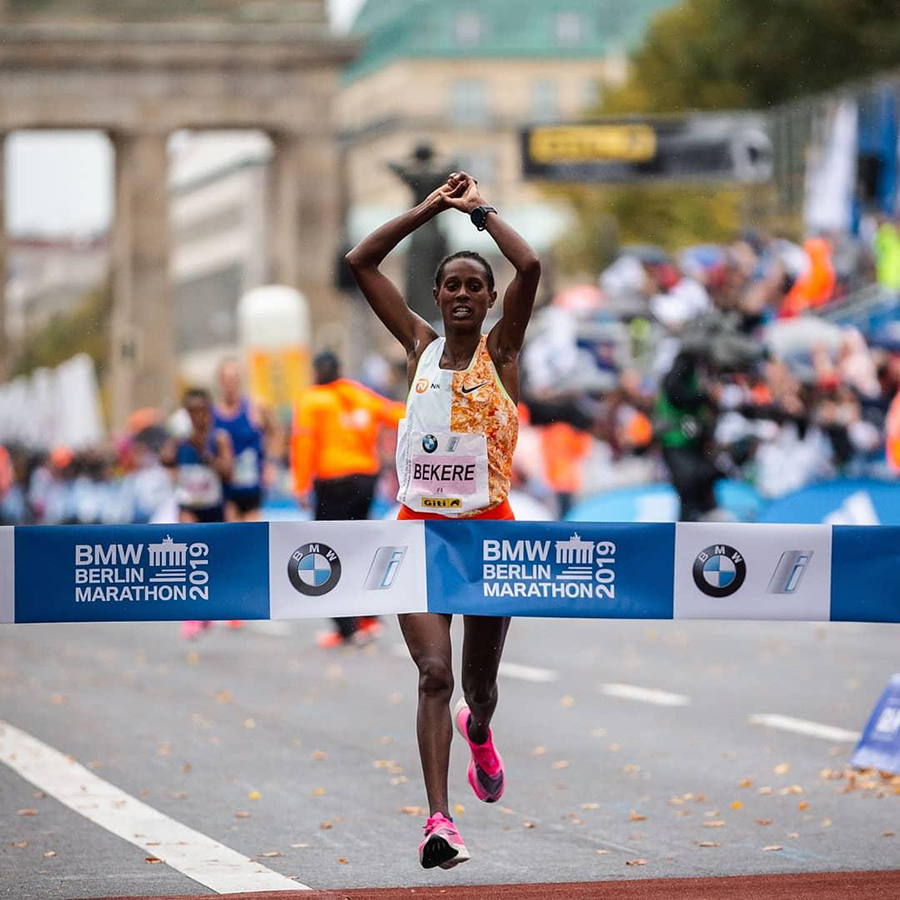 Kỷ lục thế giới suýt bị xô đổ, người Ethiopia thống trị Berlin Marathon 2019 Kỷ lục thế giới suýt bị xô đổ, người Ethiopia thống trị Berlin Marathon 2019