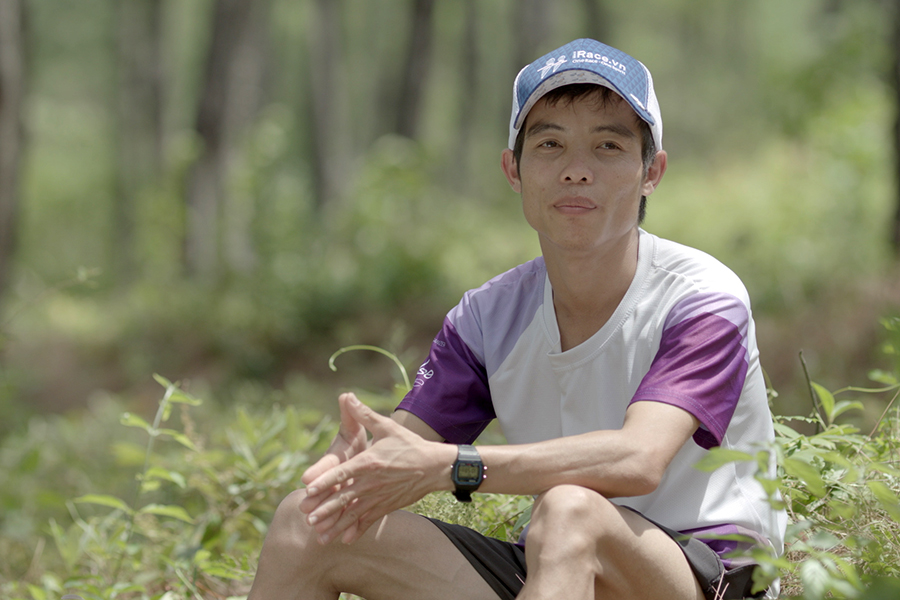 Chạy theo “hứng” nhưng Hữu Vi vẫn chinh phục 21km Revive Marathon Xuyên Việt Quảng Bình