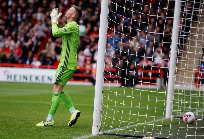 Thủ môn mượn từ MU bị “kể tội” sau sai lầm ở trận thua Liverpool