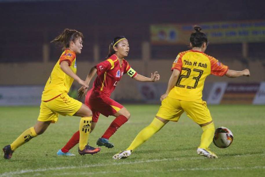 Trực tiếp nữ Sơn La vs nữ TPHCM: Thế trận một chiều