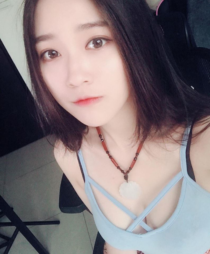 K7 Aphrolin: Streamer cực hot của lớp Thầy Giáo Ba là ai? K7 Aphrolin: Streamer cực hot của lớp Thầy Giáo Ba là ai?