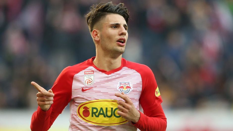 Arsenal cử trinh sát viên theo dõi ngôi sao Salzburg