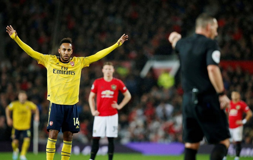 Aubameyang tiết lộ về phản ứng khi ghi bàn trước MU nhờ công nghệ VAR