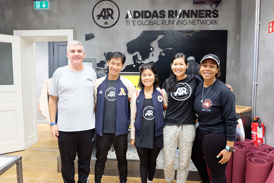 Hai HLV AR Saigon chinh phục Berlin Marathon 2019 ấn tượng Hai HLV AR Saigon chinh phục Berlin Marathon 2019 ấn tượng