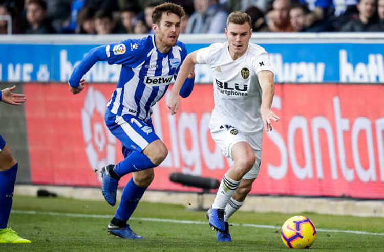Nhận định Valencia vs Alaves 22h30, 5/10 (Vòng 8 VĐQG Tây Ban Nha 2019/20)