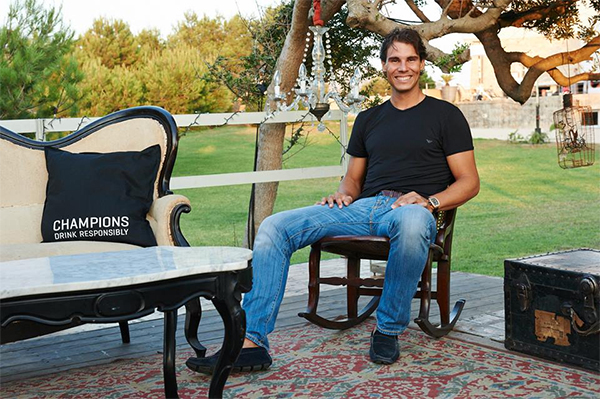 Rafael Nadal: "Thánh" kiếm tiền, "Chúa" xài tiền (kỳ 2)