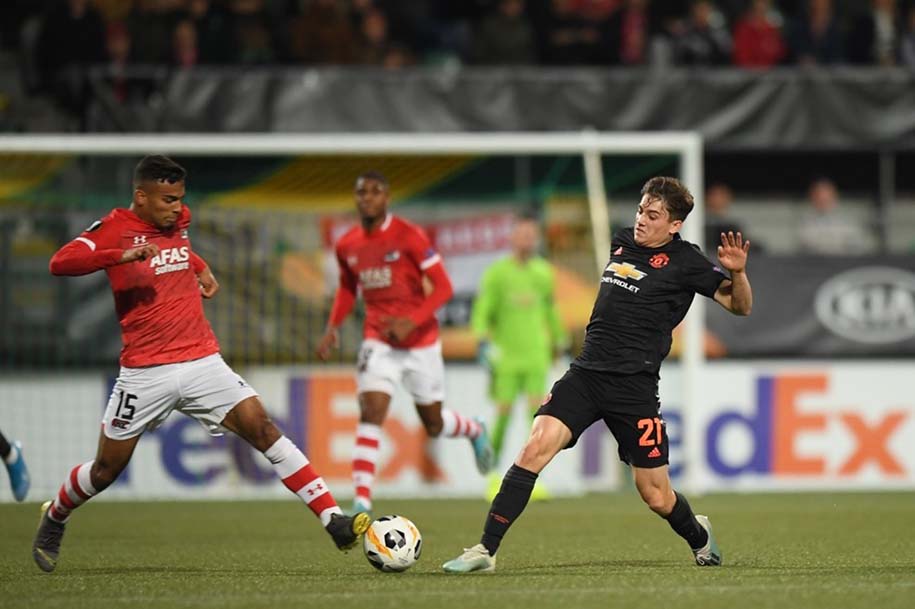 De Gea xuất thần, MU hòa thất vọng trên đất Hà Lan