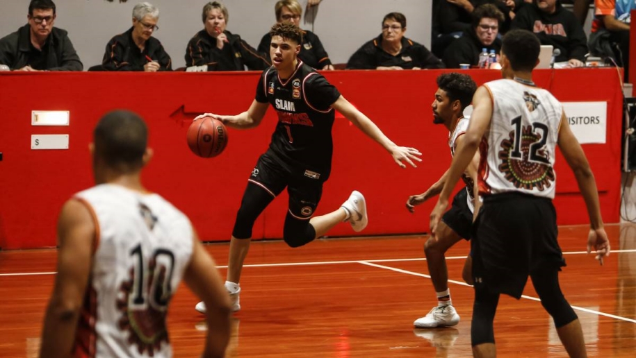 NBA ra quyết định chưa từng có tiền lệ về LaMelo Ball