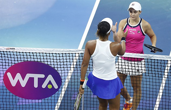 Naomi Osaka vô địch China Open khi thắng tiếp nữ hoàng Roland Garros Ashleigh Barty