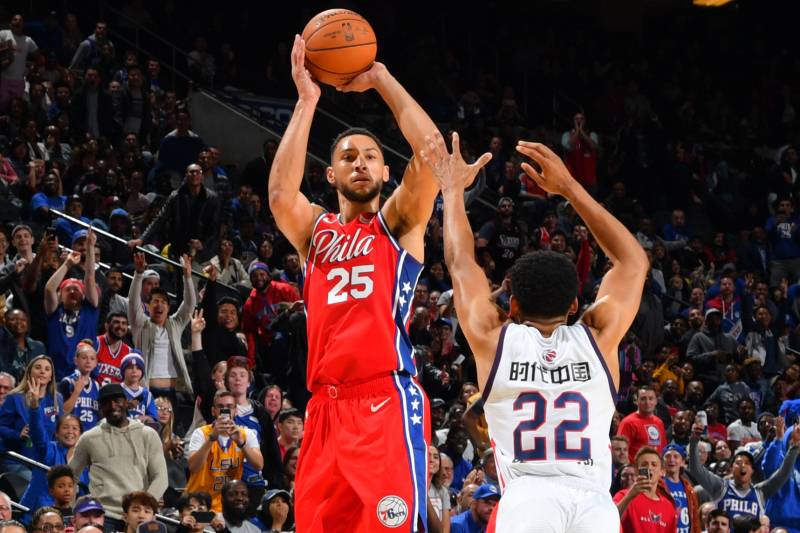 Ben Simmons khẳng định sẽ không biến mình thành Stephen Curry hay Klay Thompson