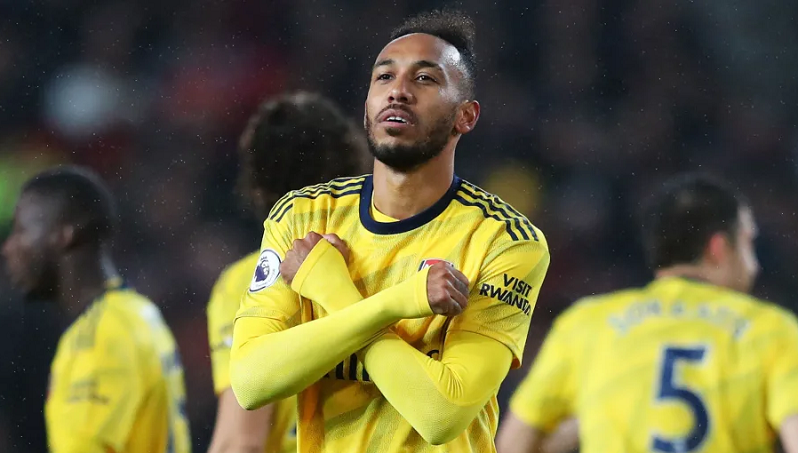 Aubameyang vượt mặt Henry, Bergkamp về giải thưởng ở Arsenal