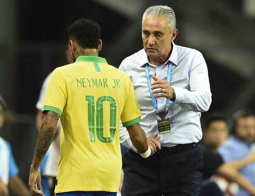 Tin bóng đá 13/10: Neymar chấn thương sau 12 phút