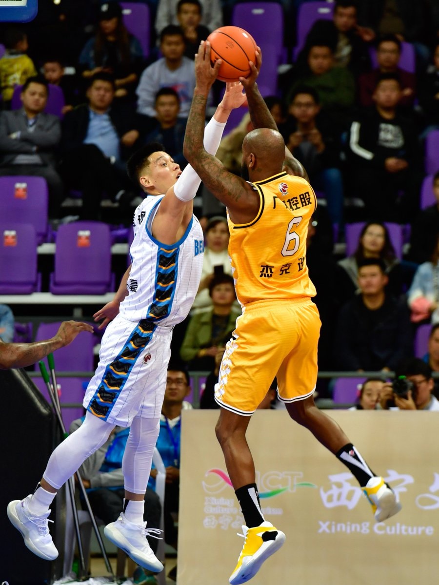 Jeremy Lin ra mắt CBA cực kì hoành tráng...nhưng vẫn chưa đủ
