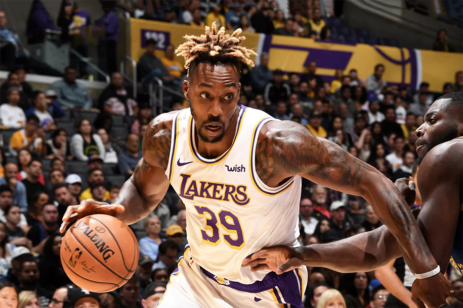 Dwight Howard hồi xuân, LA Lakers tiếp tục đánh bại Golden State Warriors