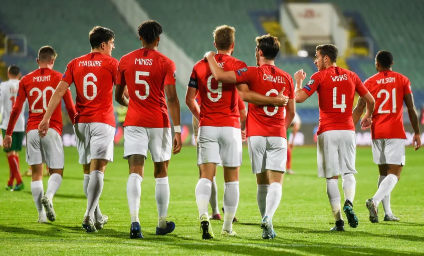 Tiền vệ của Chelsea đạt điểm gần tuyệt đối khi tuyển Anh hủy diệt Bulgaria