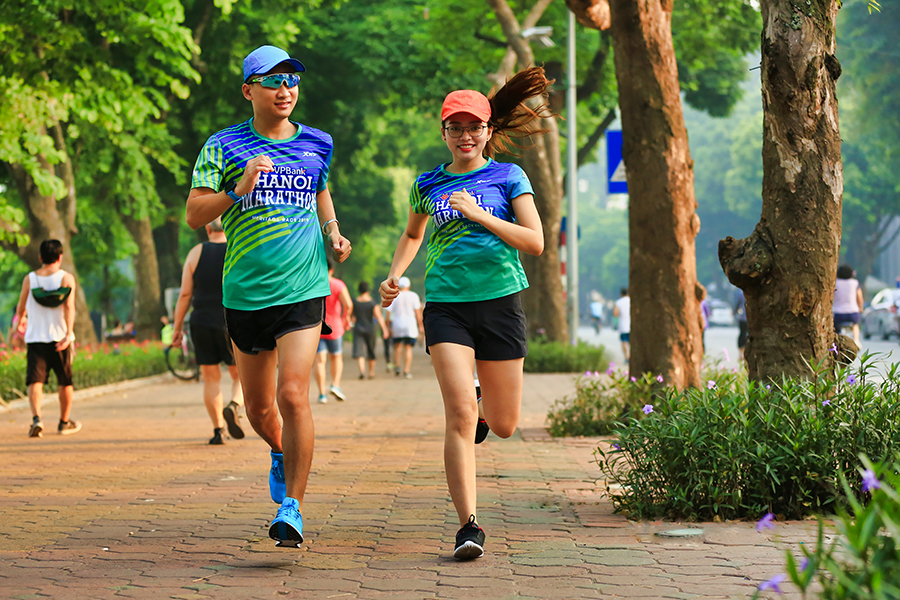VPBank Hanoi Marathon 2019 họp báo trên xe buýt hai tầng độc đáo VPBank Hanoi Marathon 2019 họp báo trên xe buýt hai tầng độc đáo