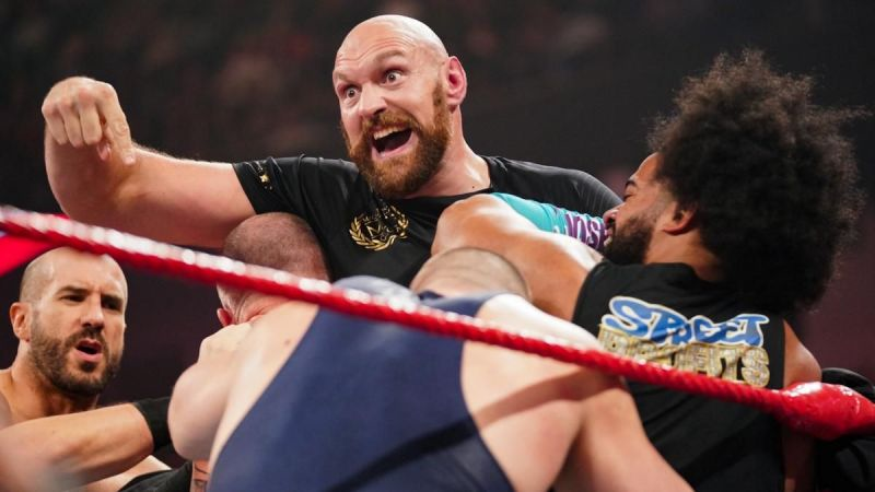 Tyson Fury sẵn sàng đối đầu với Cain Velasquez tại WWE