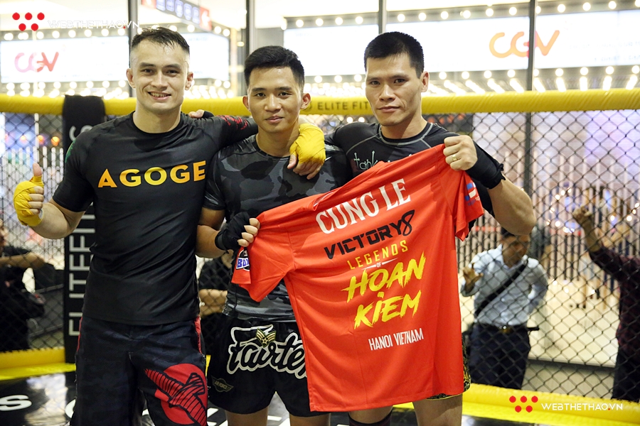 Huyền thoại MMA Cung Lê truyền dạy bí kíp chiến thắng ngay trong buổi talkshow