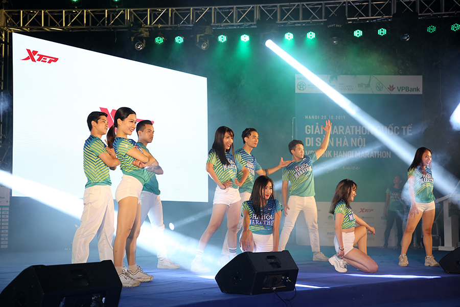 VPBank Hanoi Marathon 2019 khai mạc với tinh thần một sự kiện thể thao lớn VPBank Hanoi Marathon 2019 khai mạc với tinh thần một sự kiện thể thao lớn