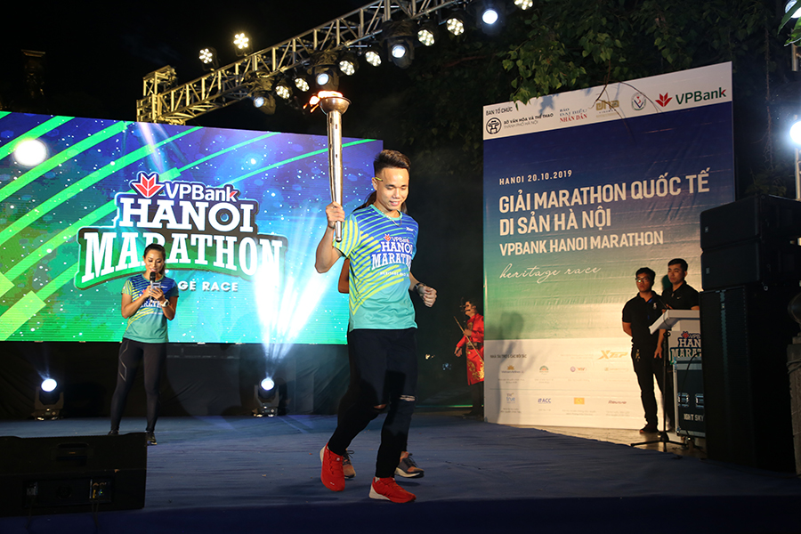 VPBank Hanoi Marathon 2019 khai mạc với tinh thần một sự kiện thể thao lớn VPBank Hanoi Marathon 2019 khai mạc với tinh thần một sự kiện thể thao lớn
