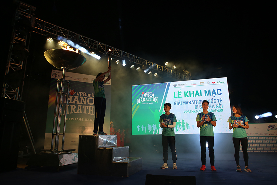 VPBank Hanoi Marathon 2019 khai mạc với tinh thần một sự kiện thể thao lớn VPBank Hanoi Marathon 2019 khai mạc với tinh thần một sự kiện thể thao lớn