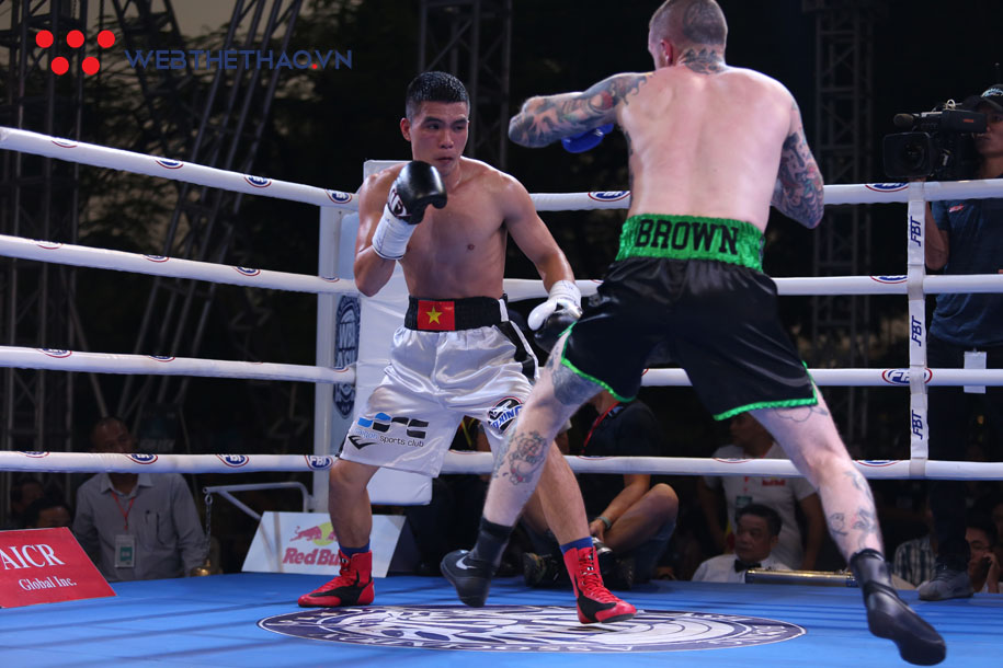 Victory 8 Boxing Huyền Thoại Hoàn Kiếm - Trương Đình Hoàng giật đai WBA Victory 8 Boxing Huyền Thoại Hoàn Kiếm - Trương Đình Hoàng giật đai WBA