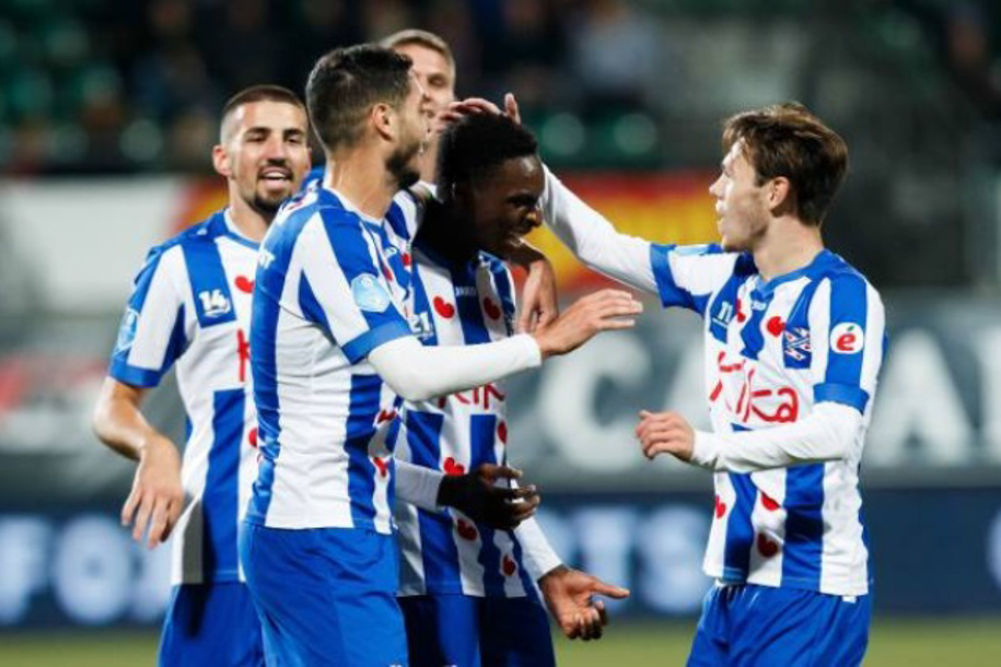 KẾT QUẢ AZ Alkmaar vs Heerenveen (FT: 2-4): Văn Hậu vẫn ngồi ngoài trong ngày Heerenveen thắng lớn