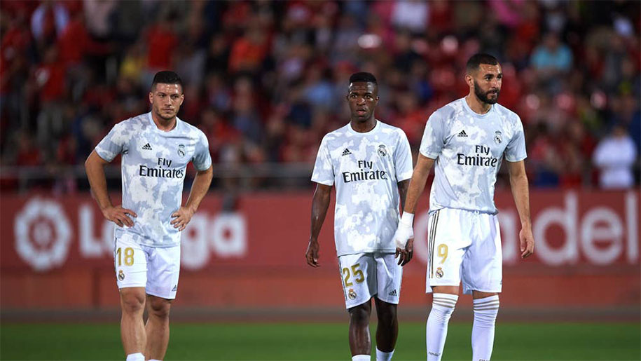 Real Madrid mất ngôi đầu sau trận thua sốc