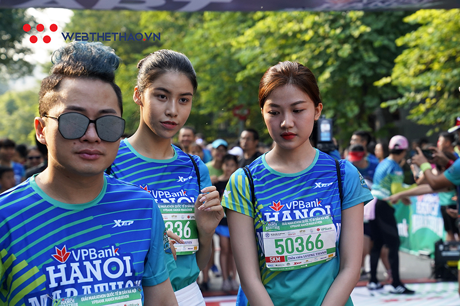 Danh hài Tự Long, ca sĩ Tuấn Hưng và dàn sao “quẩy tung” VHM 2019 Danh hài Tự Long, ca sĩ Tuấn Hưng và dàn sao “quẩy tung” VHM 2019