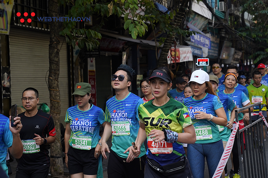 Danh hài Tự Long, ca sĩ Tuấn Hưng và dàn sao “quẩy tung” VHM 2019 Danh hài Tự Long, ca sĩ Tuấn Hưng và dàn sao “quẩy tung” VHM 2019