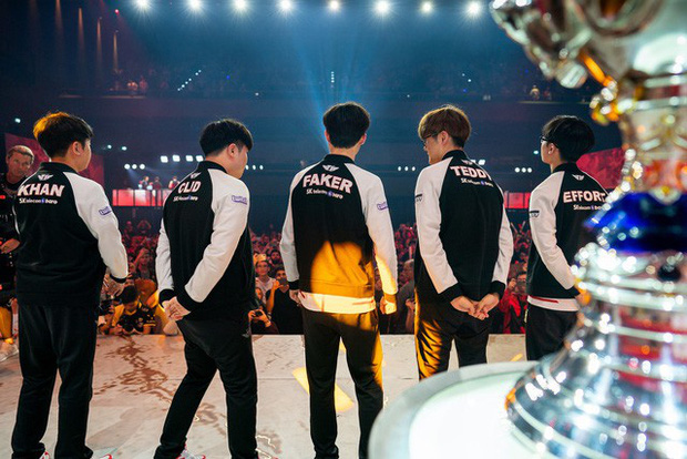 Lịch thi đấu CKTG 2019: SKT thất bại tâm phục khẩu phục